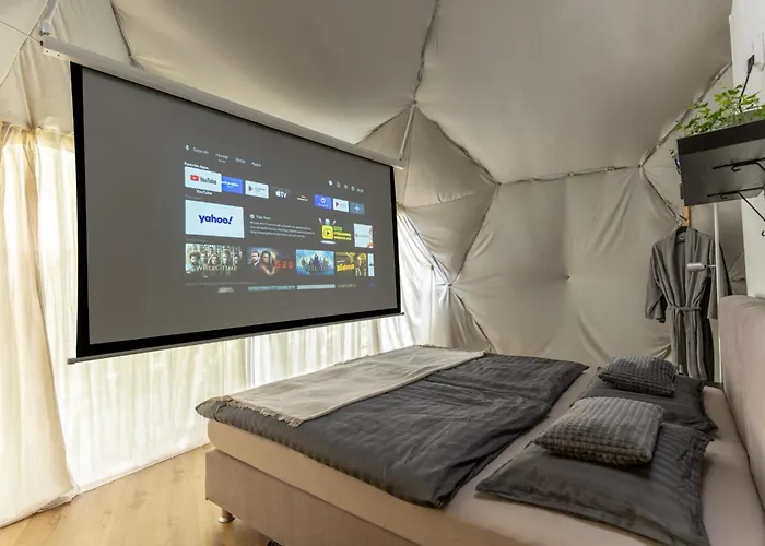 Glamping, Hot Tub & Projector By Nidumm Stay
