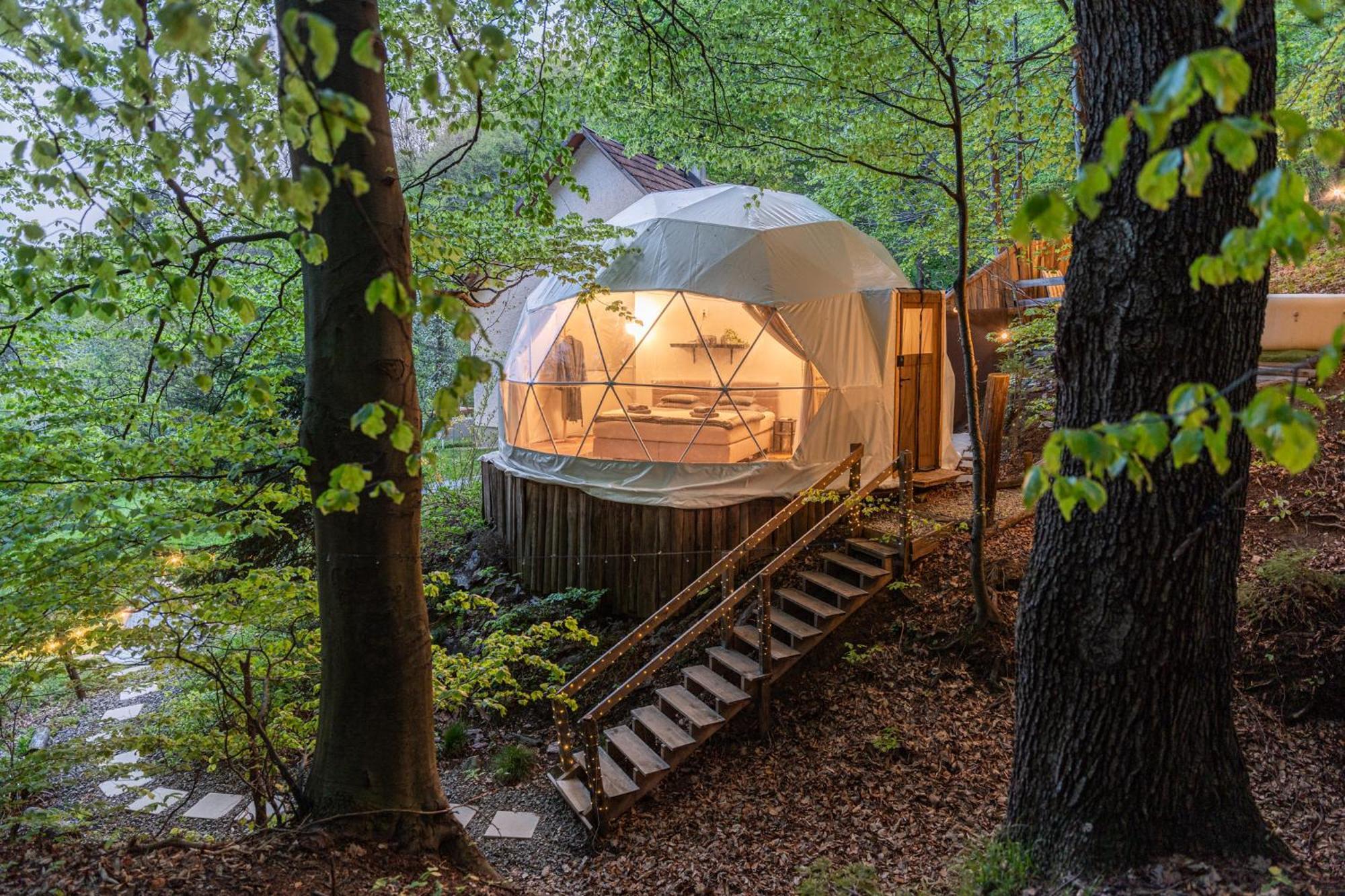Glamping, Hot Tub & Projector By Nidumm Stay Luxury tent Maribor