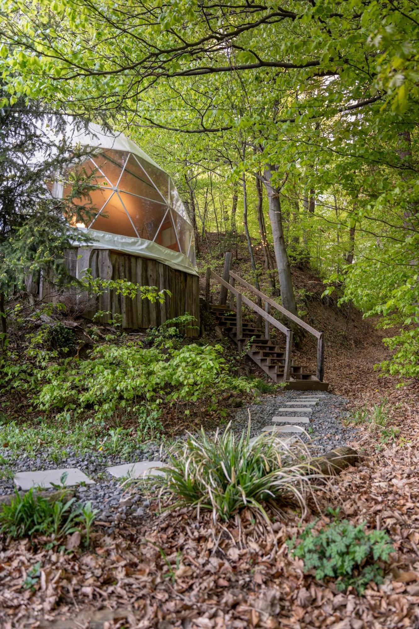 Luxury tent Glamping, Hot Tub & Projector By Nidumm Stay *